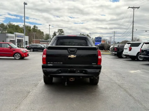More photos of 2010 Chevrolet Avalanche 1500 LS at CarFive Nashua, NH, NH