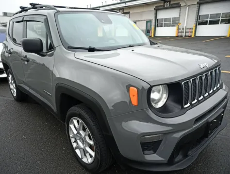More photos of 2021 Jeep Renegade Sport at CarFive Nashua, NH, NH
