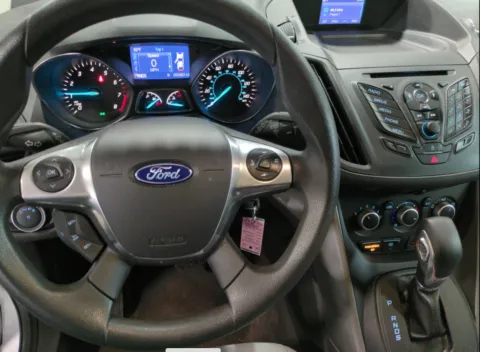 Photos of 2015 Ford Escape SE for sale in Nashua, NH at CarFive Nashua, NH