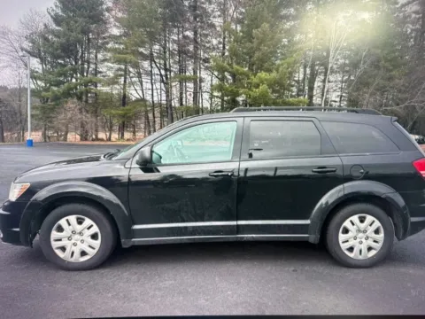 Photos of 2019 Dodge Journey SE for sale in Nashua, NH at CarFive Nashua, NH