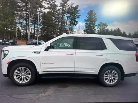 Photos of 2022 GMC Yukon SLT for sale in Nashua, NH at CarFive Nashua, NH