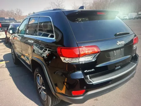 Photos of 2021 Jeep Grand Cherokee Limited for sale in Nashua, NH at CarFive Nashua, NH