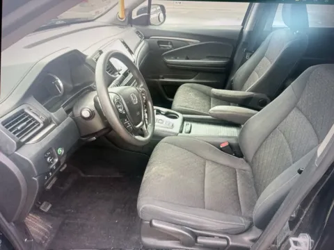 More photos of 2021 Honda Ridgeline Sport at CarFive Nashua, NH, NH