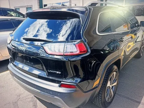 More photos of 2020 Jeep Cherokee Limited at CarFive Nashua, NH, NH