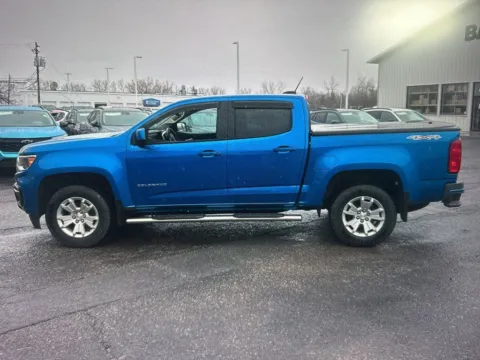 Photos of 2022 Chevrolet Colorado LT for sale in Nashua, NH at CarFive Nashua, NH