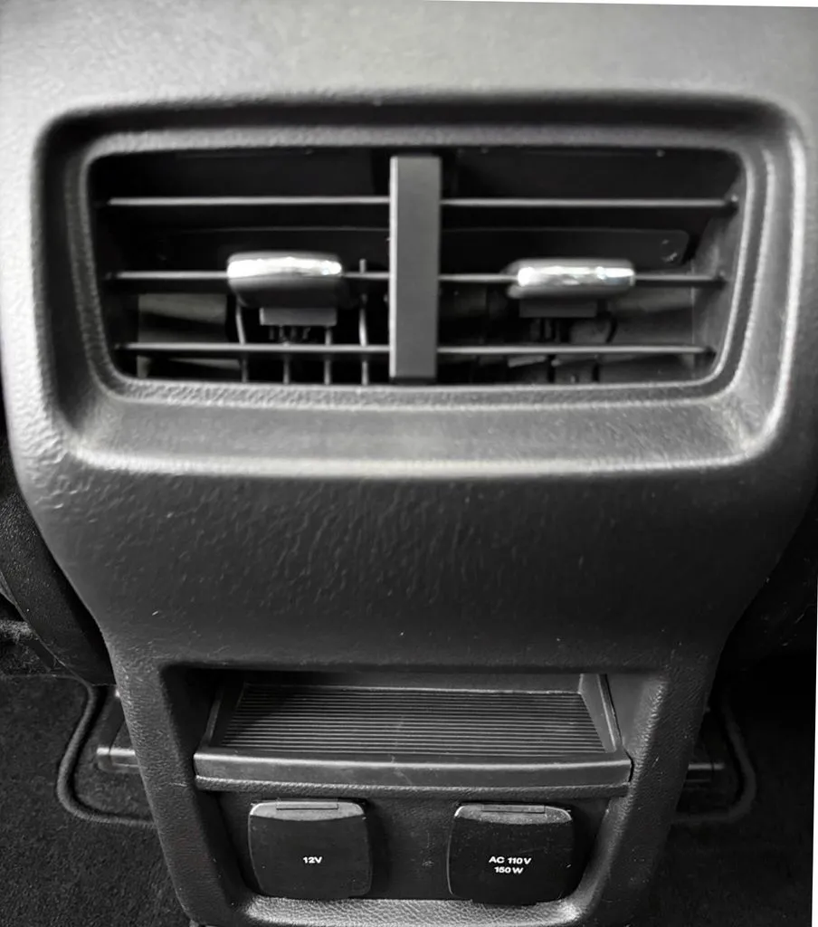 2017 Ford Edge SEL - Photo 28