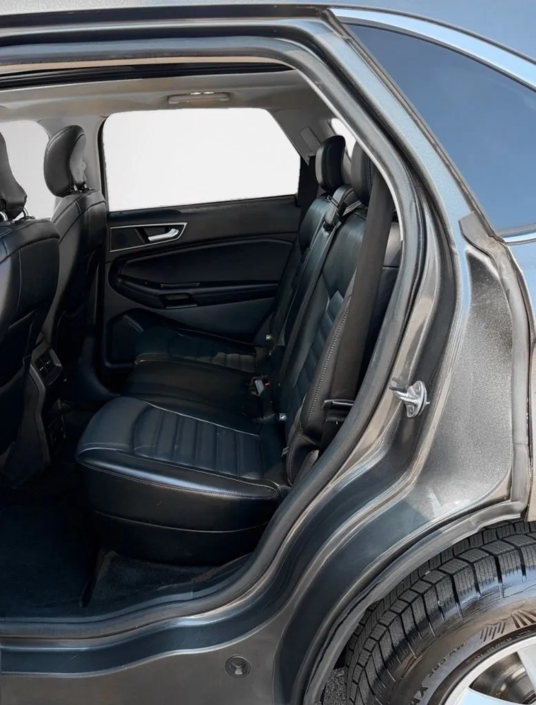 2017 Ford Edge SEL - Photo 12