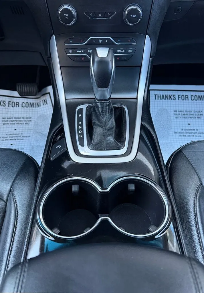 2017 Ford Edge SEL - Photo 17