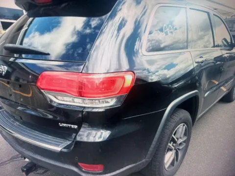 More photos of 2019 Jeep Grand Cherokee Limited at CarFive Nashua, NH, NH