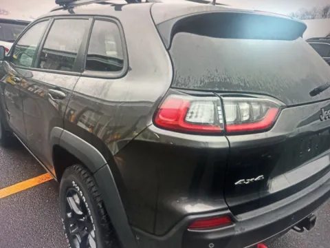 Photos of 2021 Jeep Cherokee Trailhawk for sale in Nashua, NH at CarFive Nashua, NH