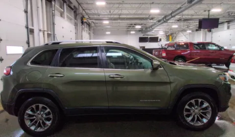 Another view of 2019 Jeep Cherokee Latitude Plus for sale in Nashua, NH at CarFive Nashua, NH