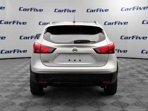 More photos of 2019 Nissan Rogue Sport SV at CarFive Nashua, NH, NH