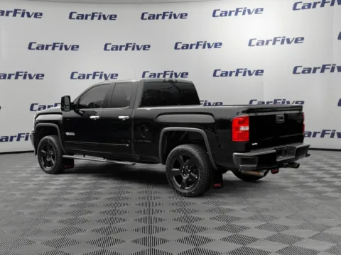 Another view of 2018 GMC Sierra 1500 for sale in Nashua, NH at CarFive Nashua, NH