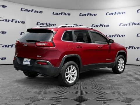 More photos of 2014 Jeep Cherokee Latitude at CarFive Nashua, NH, NH