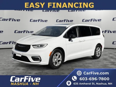 White 2024 Chrysler Pacifica Limited for sale in Nashua, NH