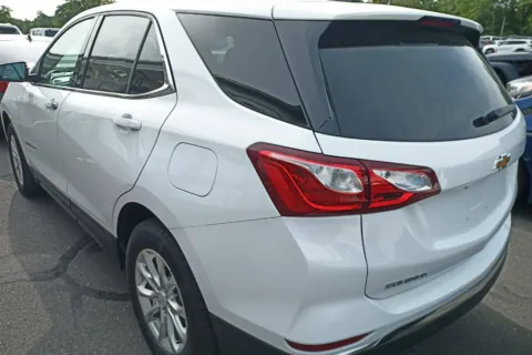 Photos of 2020 Chevrolet Equinox LT for sale in Nashua, NH at CarFive Nashua, NH