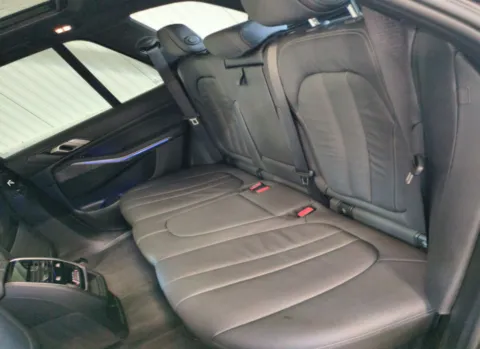 More photos of 2019 BMW X5 xDrive40i at CarFive Nashua, NH, NH