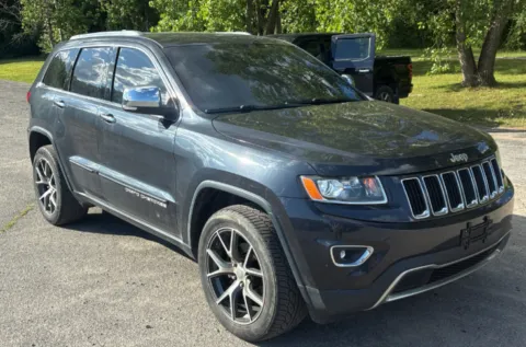 Another view of 2016 Jeep Grand Cherokee Limited for sale in Nashua, NH at CarFive Nashua, NH