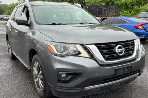 More photos of 2020 Nissan Pathfinder SL at CarFive Nashua, NH, NH