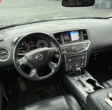 More photos of 2020 Nissan Pathfinder SL at CarFive Nashua, NH, NH