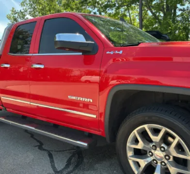 More photos of 2018 GMC Sierra 1500 SLT at CarFive Nashua, NH, NH