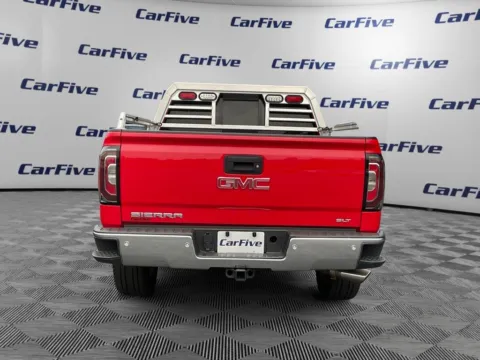 More photos of 2018 GMC Sierra 1500 SLT at CarFive Nashua, NH, NH