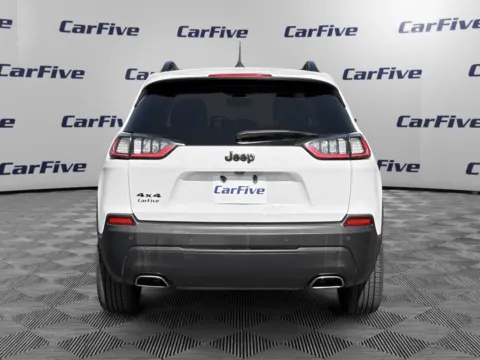 More photos of 2019 Jeep Cherokee Latitude Plus at CarFive Nashua, NH, NH