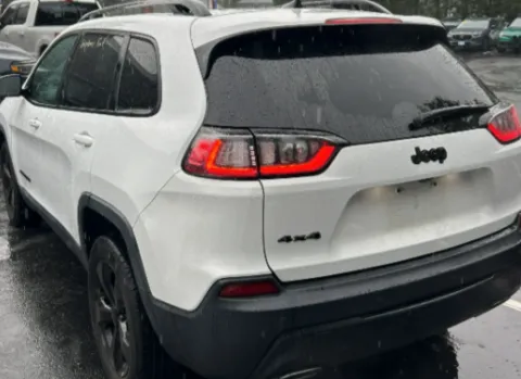 Photos of 2019 Jeep Cherokee Latitude Plus for sale in Nashua, NH at CarFive Nashua, NH