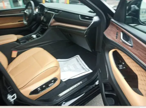 More photos of 2023 Jeep Grand Cherokee L Summit at CarFive Nashua, NH, NH