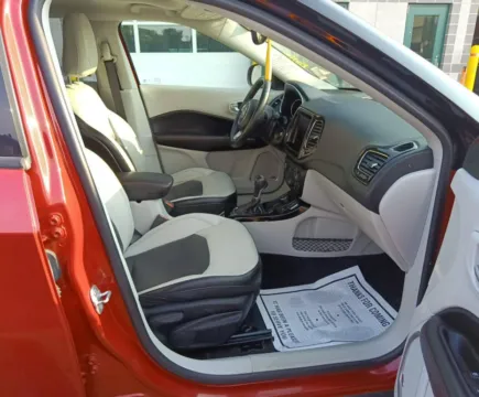 More photos of 2018 Jeep Compass Limited at CarFive Nashua, NH, NH