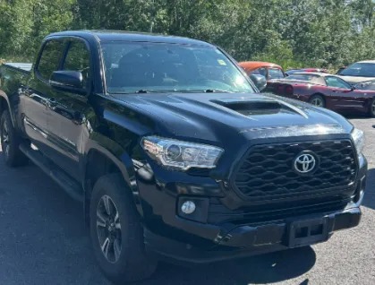 Photos of 2017 Toyota Tacoma TRD Sport for sale in Nashua, NH at CarFive Nashua, NH