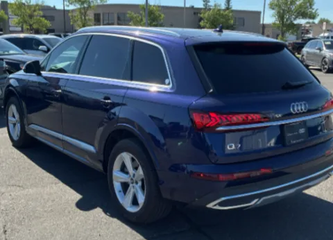 Photos of 2023 Audi Q7 45 Premium Plus for sale in Nashua, NH at CarFive Nashua, NH