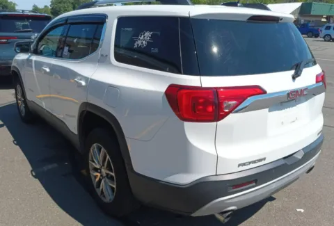 Photos of 2019 GMC Acadia SLE-2 for sale in Nashua, NH at CarFive Nashua, NH
