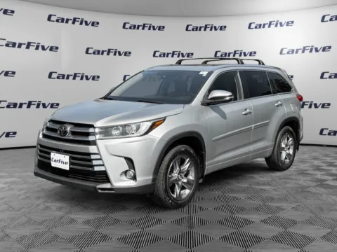 Silver 2018 Toyota Highlander Limited Platinum for sale in Nashua, NH