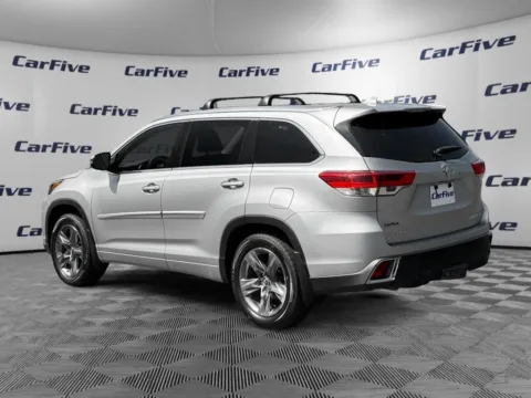 Another view of 2018 Toyota Highlander Limited Platinum for sale in Nashua, NH at CarFive Nashua, NH