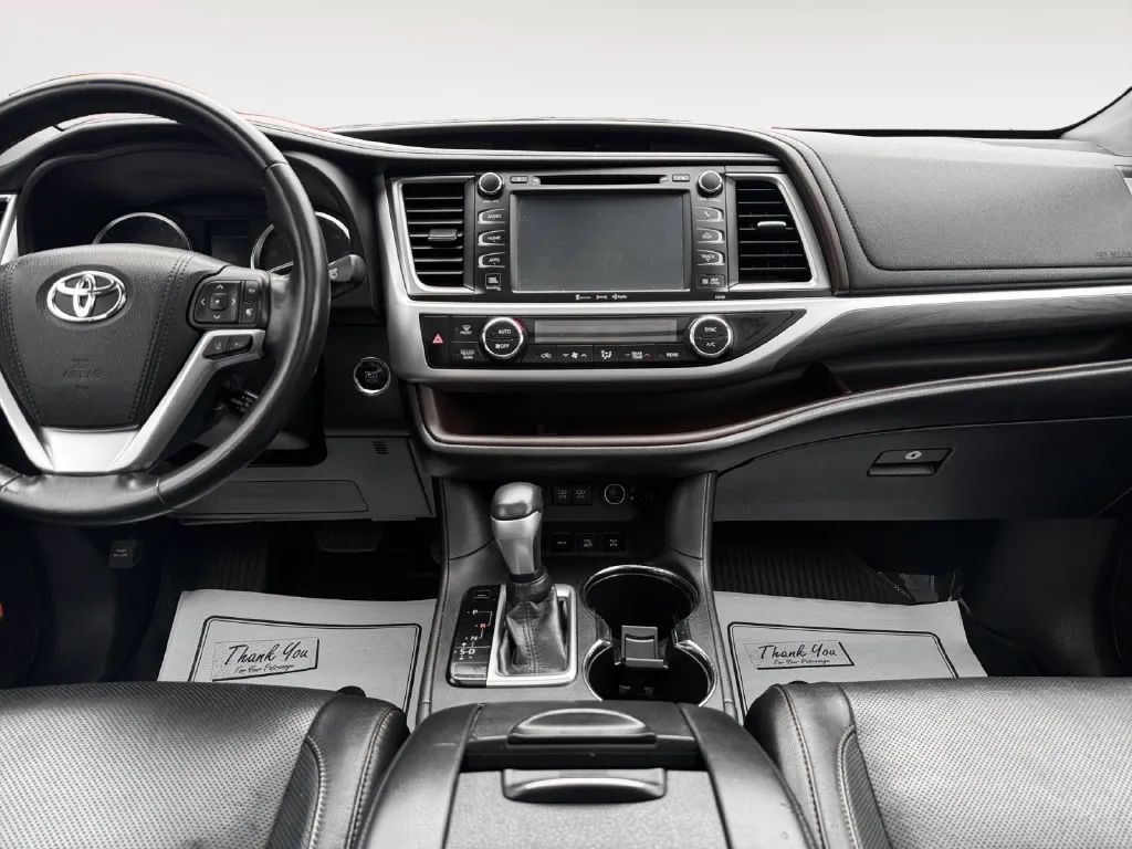 2018 Toyota Highlander Limited Platinum - Photo 17