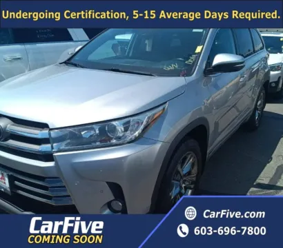 Silver 2018 Toyota Highlander Limited Platinum for sale in Nashua, NH
