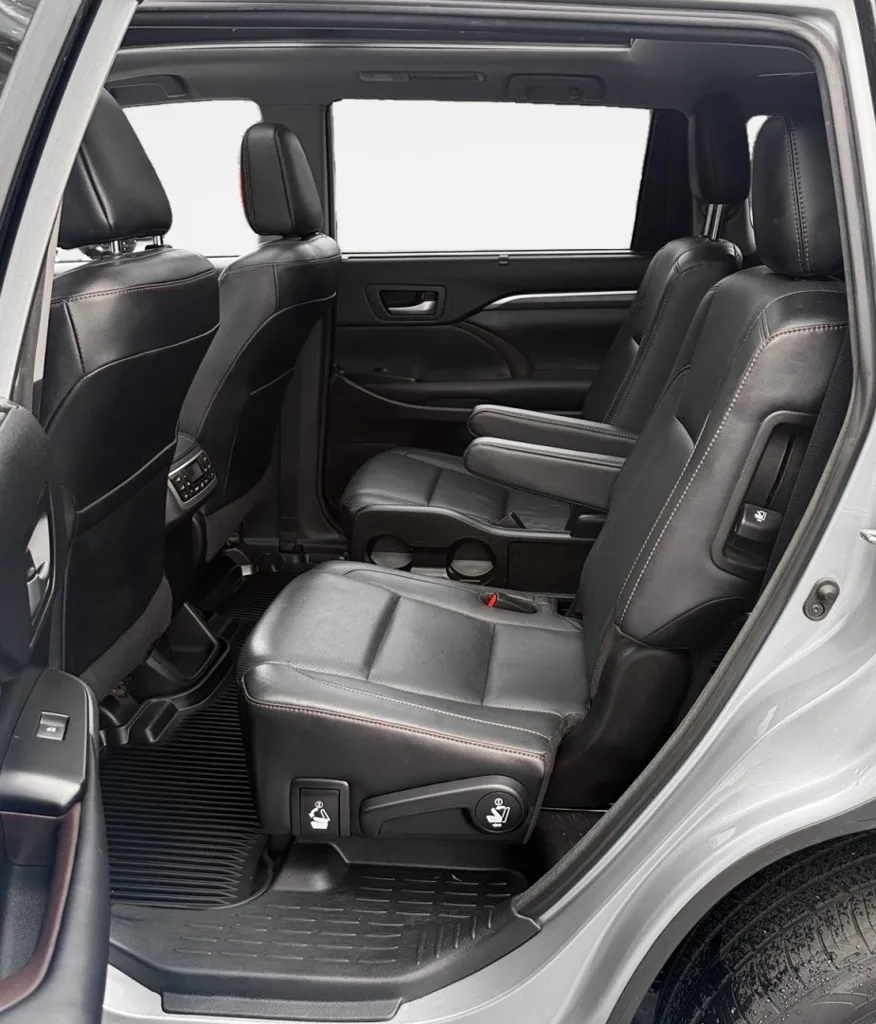 2018 Toyota Highlander Limited Platinum - Photo 13