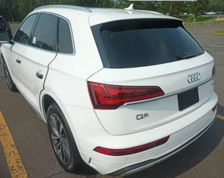 Photos of 2021 Audi Q5 45 Premium Plus for sale in Nashua, NH at CarFive Nashua, NH