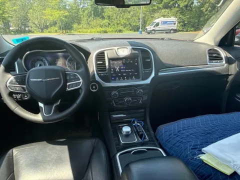 More photos of 2022 Chrysler 300 Touring at CarFive Nashua, NH, NH