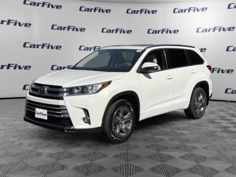 White 2019 Toyota Highlander Limited Platinum for sale in Nashua, NH