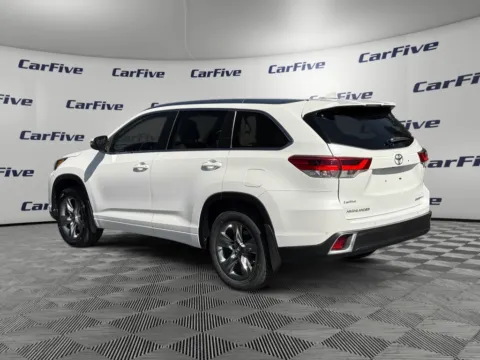Another view of 2019 Toyota Highlander Limited Platinum for sale in Nashua, NH at CarFive Nashua, NH