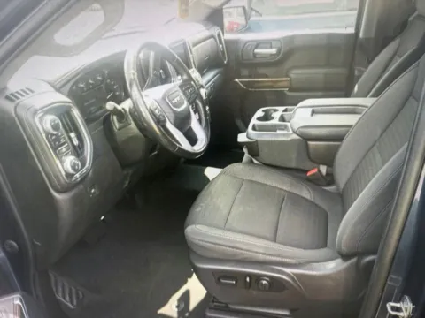 More photos of 2021 GMC Sierra 1500 SLE at CarFive Nashua, NH, NH