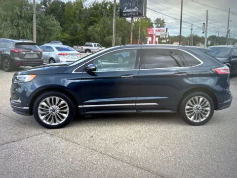 Photos of 2022 Ford Edge Titanium for sale in Nashua, NH at CarFive Nashua, NH
