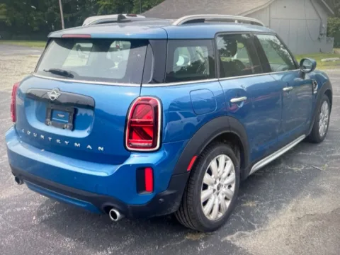 More photos of 2021 MINI Cooper S Countryman Cooper S ALL4 at CarFive Nashua, NH, NH