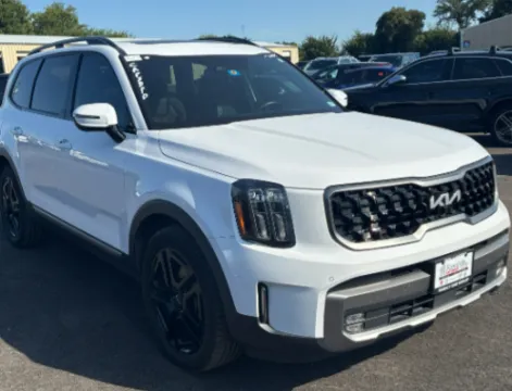 More photos of 2023 Kia Telluride SX X-Line at CarFive Nashua, NH, NH