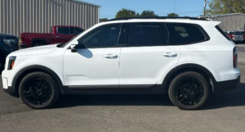 Photos of 2023 Kia Telluride SX X-Line for sale in Nashua, NH at CarFive Nashua, NH