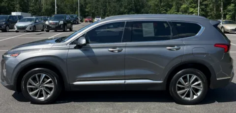Photos of 2020 Hyundai Santa Fe SEL for sale in Nashua, NH at CarFive Nashua, NH