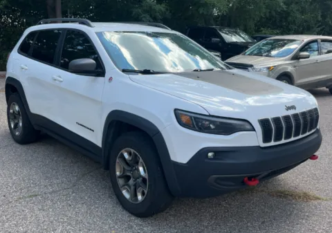 Photos of 2019 Jeep Cherokee Trailhawk for sale in Nashua, NH at CarFive Nashua, NH