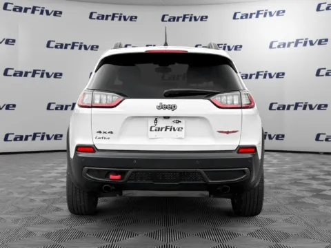 More photos of 2019 Jeep Cherokee Trailhawk at CarFive Nashua, NH, NH